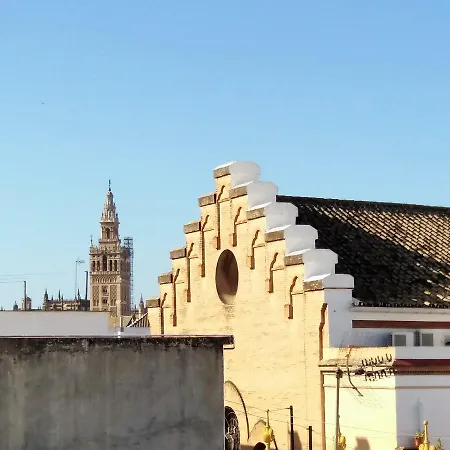Apartamento ático La Judería V33 *